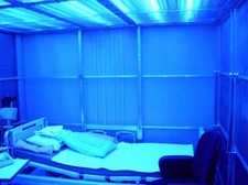 人工気象室（ヒト用）青色照明の写真